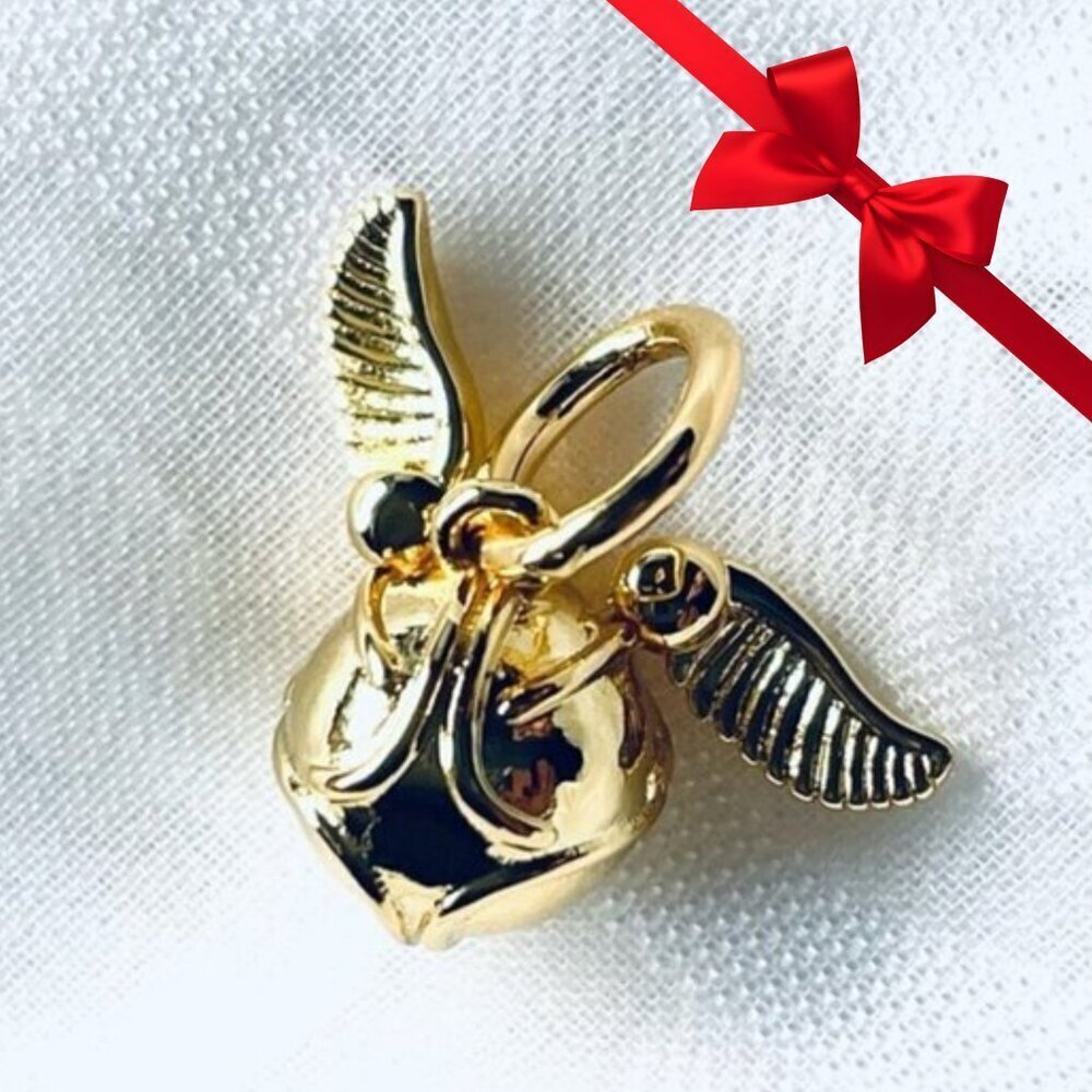 🪶✨ NWOT Golden Snitch Wings Charm – Harry Potter Magic ✨